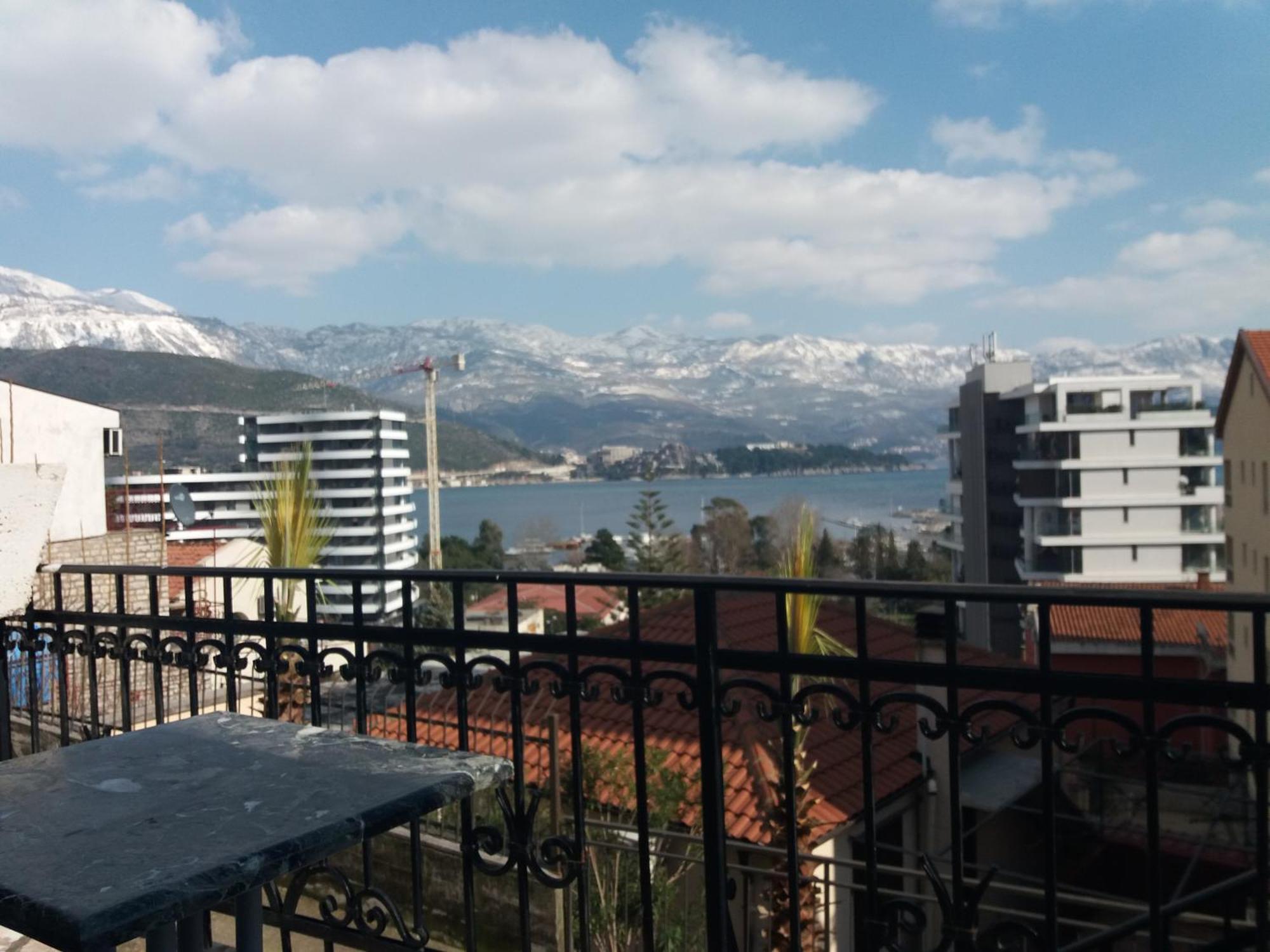 Apartmani Vila Marija Budva Buitenkant foto